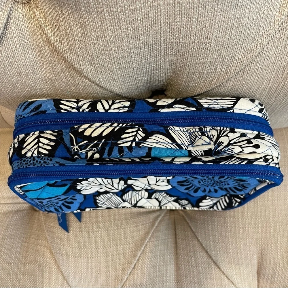 Vera Bradley Blue and Black Tools-and-brushes